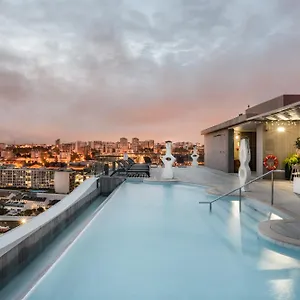 Eurostars Universal فندق